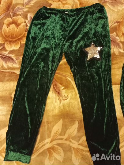 Спортивный костюм женский