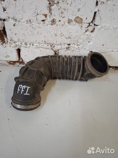 Патрубок воздушного фильтра Ford Focus 1 1998-2005