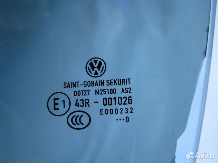 VW Passat CC Стекло двери переднее левое 2008-2012