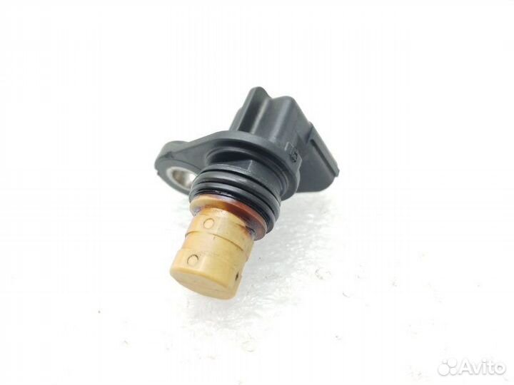 Датчик положения коленвала Mazda 3
