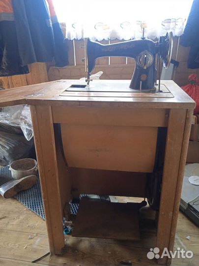 Швейная машинка