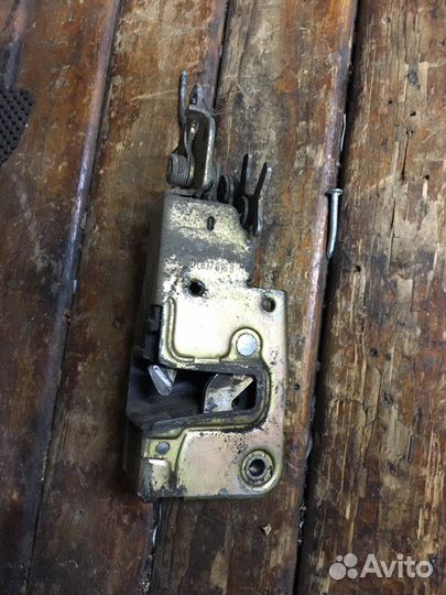 Замок двери правый фольксваген т4