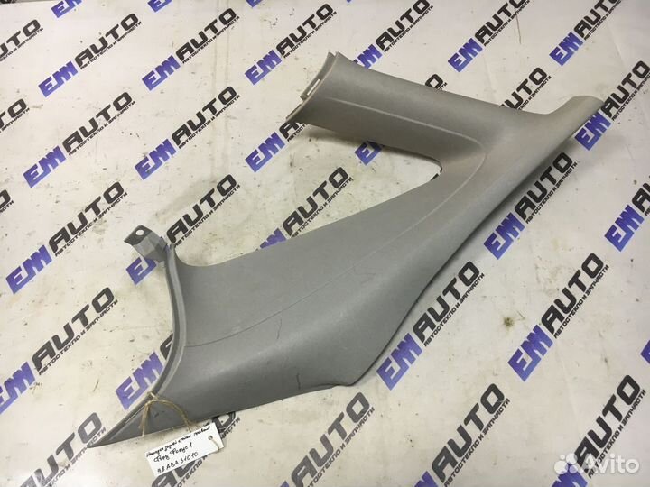 Накладка задней стойки правая Форд Фокус 1