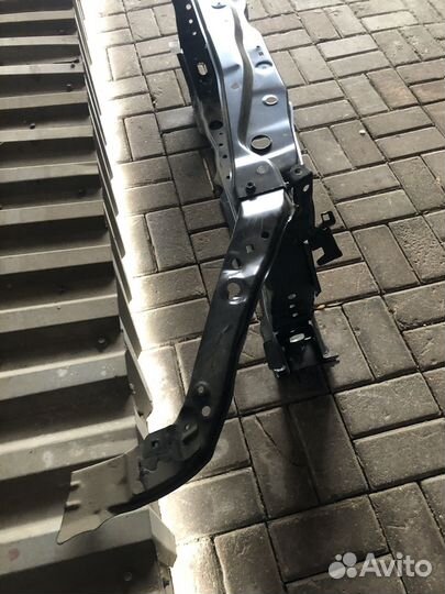 Рамка радиатора lexus es