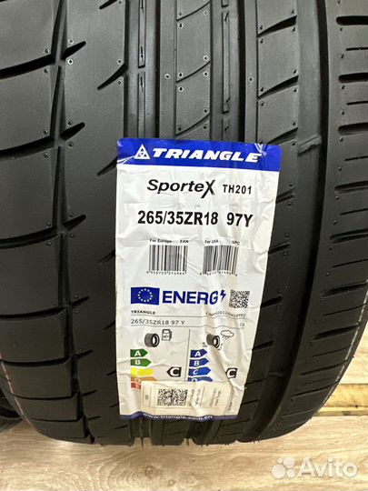 Triangle Sports TH201 265/35 R18 99W
