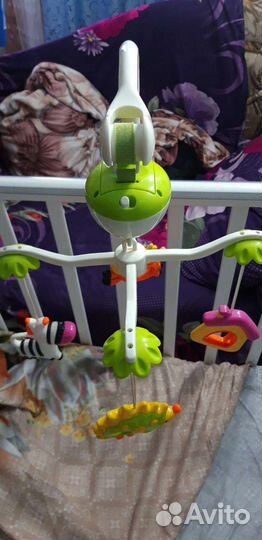 Музыкальная карусель на кроватку