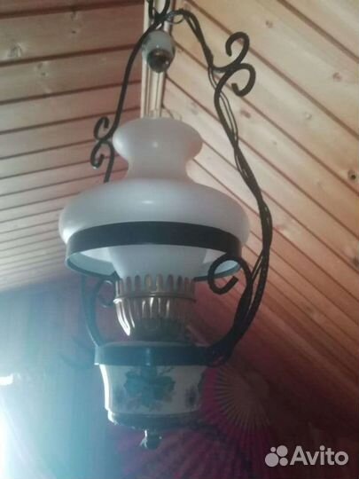 Светильник, скол на плафоне,под ободком. Невиден