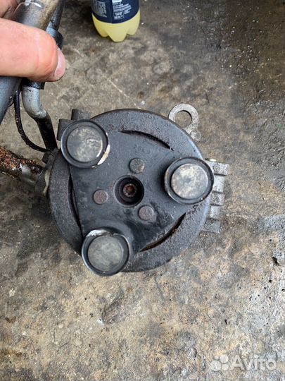 Компрессор кондиционера Mazda 3 bl 2.0