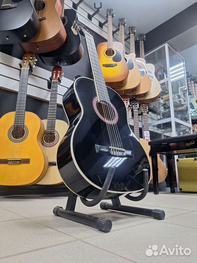 Классическая гитара 4/4