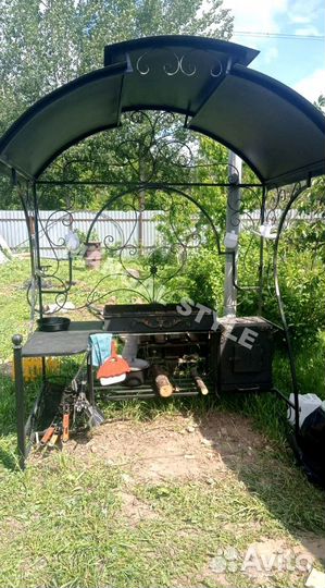 Мангал с крышей