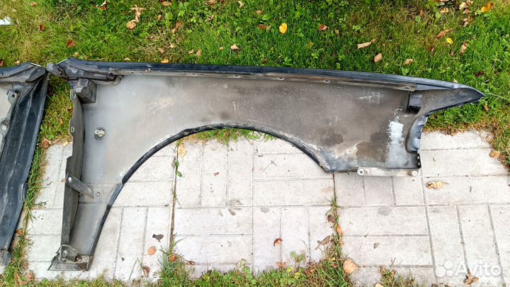 Передние крылья Audi A8 D2/Audi S8 D2 дорестайлинг