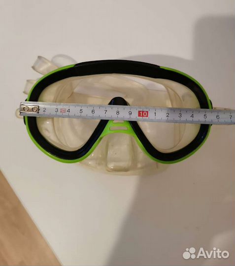 Маска с трубкой для плавания