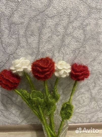 Роза вязаная