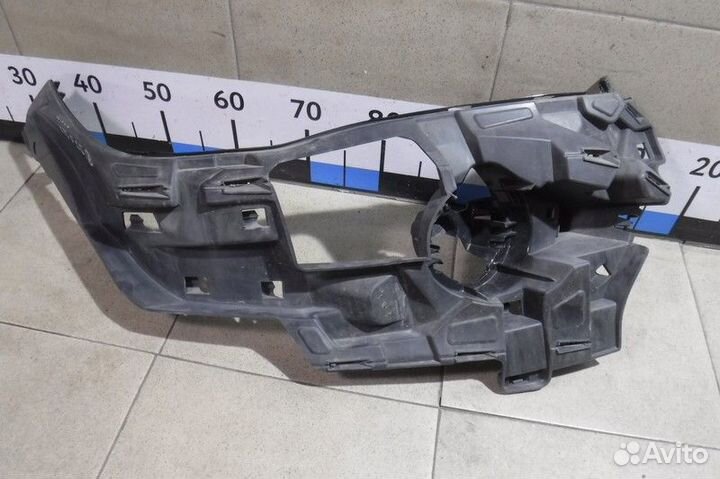 Кронштейн фары противотуманной правой Bmw X5 F15