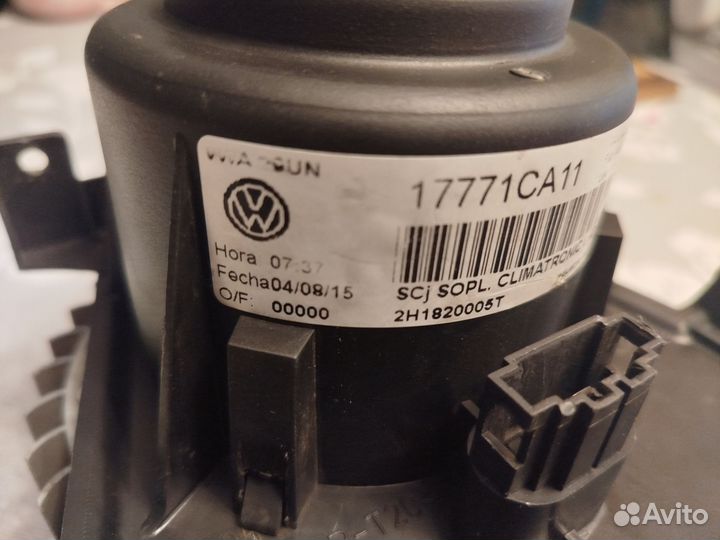Вентилятор печки volkswagen Amaroc