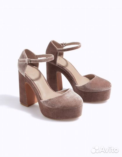 Туфли Stradivarius