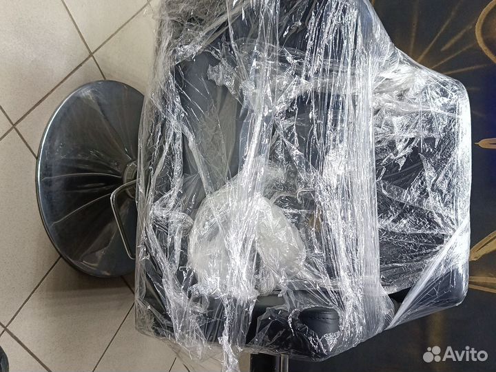 Парикмахерское кресло