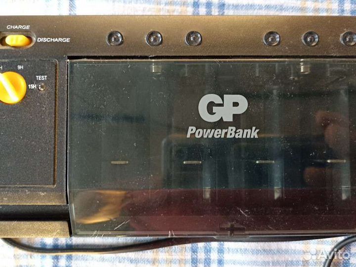Зарядное устройство GP gppb320