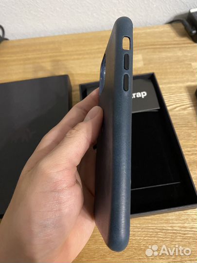 Кожаный чехол Bullstrap для iPhone 11 Pro