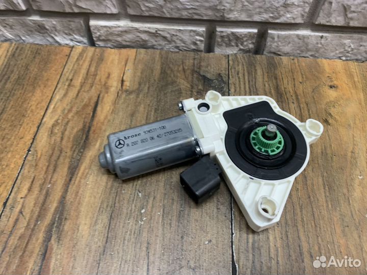 Mercedes Benz CLS W218 Моторчик стеклоподъемника