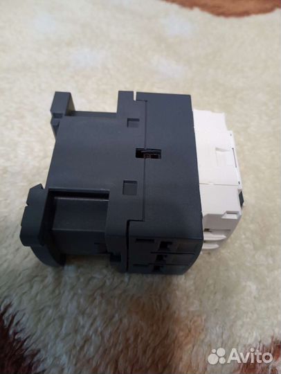Контактор LC1D12M7 Schneider Electric