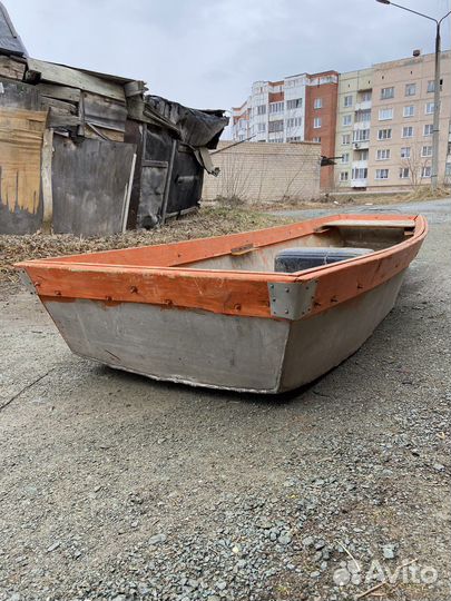 Лодка дюралевая