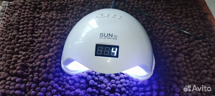 Ультрафиолетовая лампа для маникюра