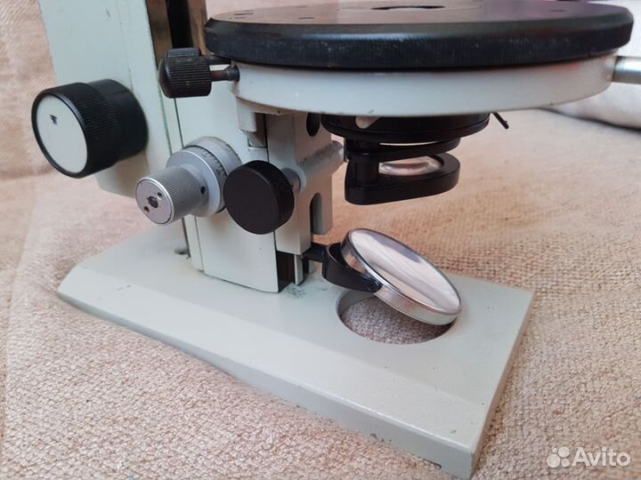 Микроскоп биологический
