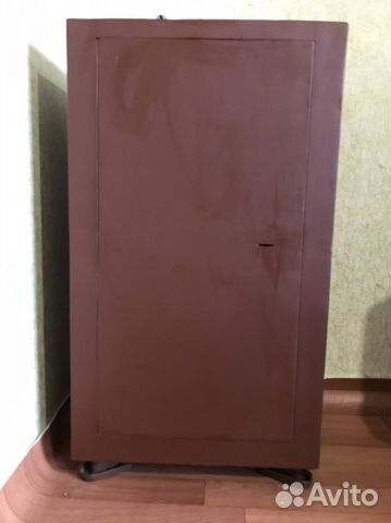 Сейф металлический