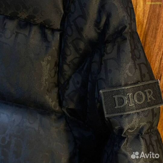 Мужская куртка от Dior: выделяйтесь с каждым шагом