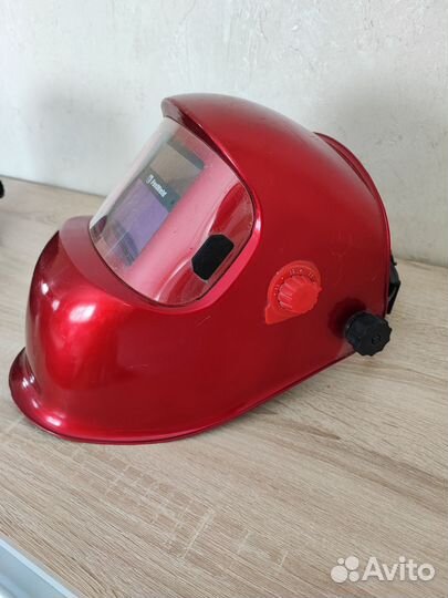 Маска для сварки foxweld корунд-5 красная 2100V