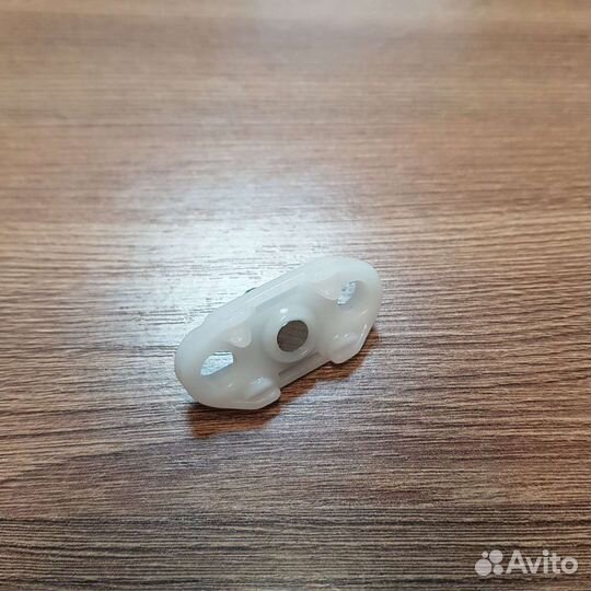 Направляющая стеклоподъемника Opel Astra H