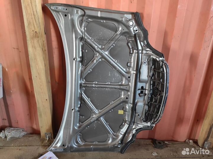 Капот Toyota Gaia