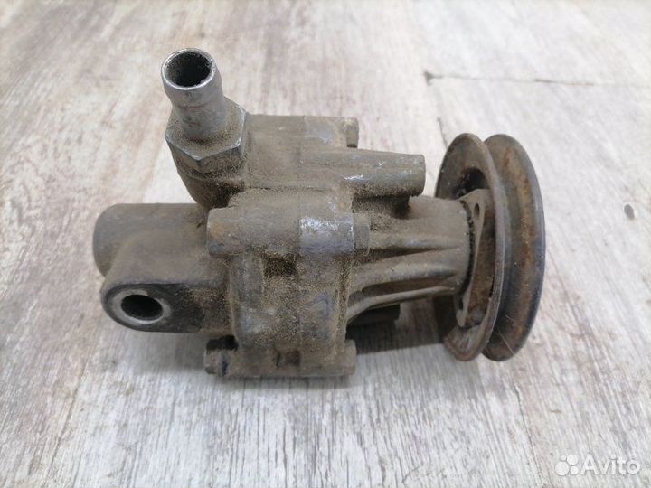 Насос гидроусилителя Volkswagen Passat B5 2000