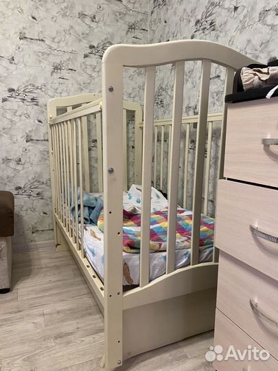 Кроватка детская для новорожденых