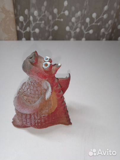 Фигурка Дракон