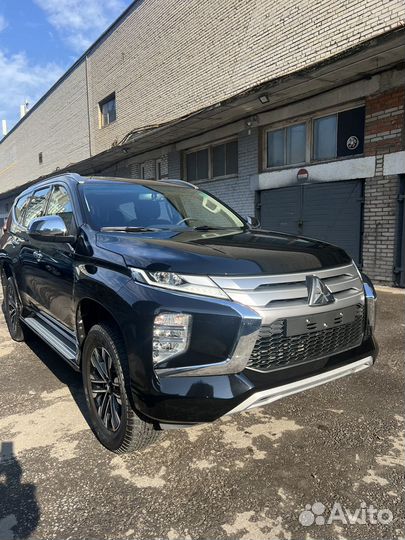 Mitsubishi Montero Sport 3.0 AT, 2023, 228 км