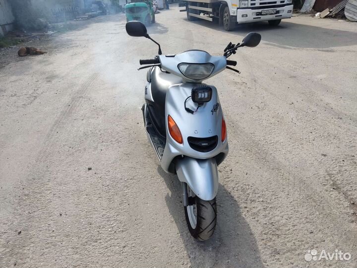 Yamaha Grand Axis 100