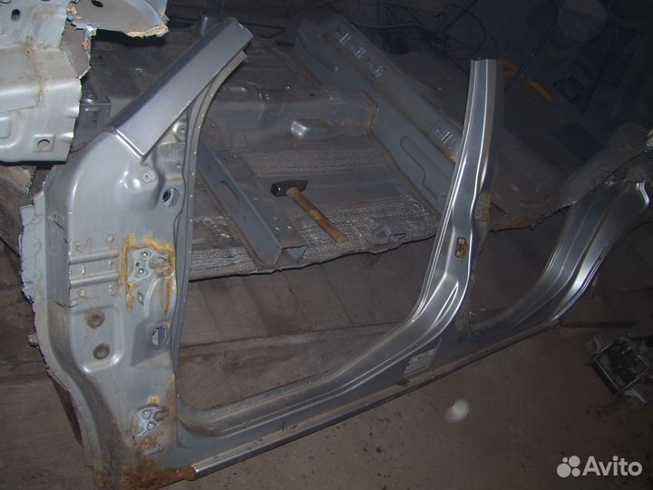 Форд фьюжен порог левый со стойками