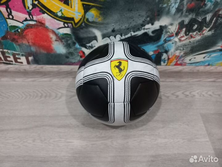 Футбольный мяч