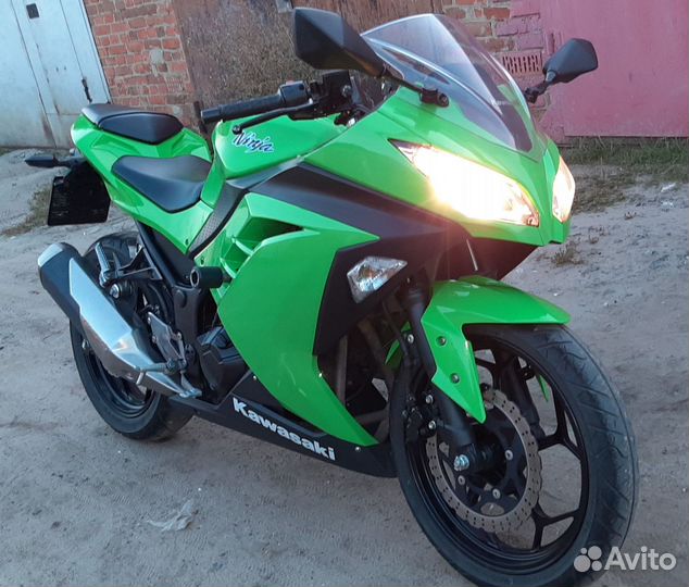 Kawasaki ninja 300