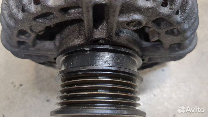 Генератор Opel Zafira B, 2011