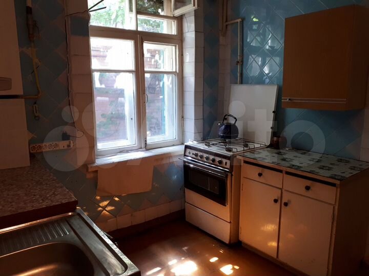 Комната 10 м² в 4-к., 1/1 эт.