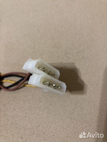 Кабель 2 х 3-pin molex на 5-pin PCIe