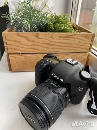 Зеркальный фотоаппарат canon 7d