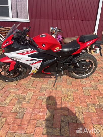 Электромотоцикл Yamaha R3