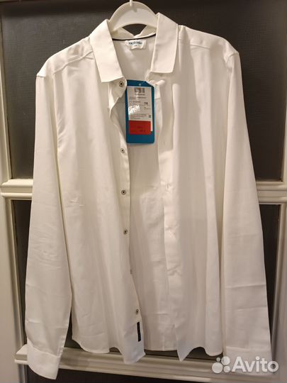 Рубашка белая новая