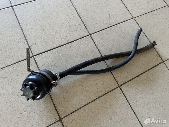 Бачок гура Шевроле Нива Chevrolet Niva