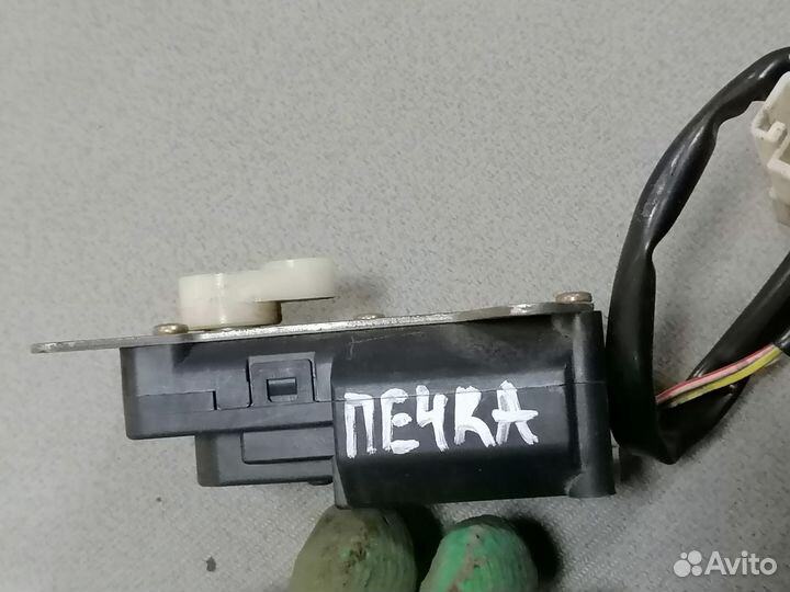 Сервопривод заслон.печки Toyota Corona ST190 1994