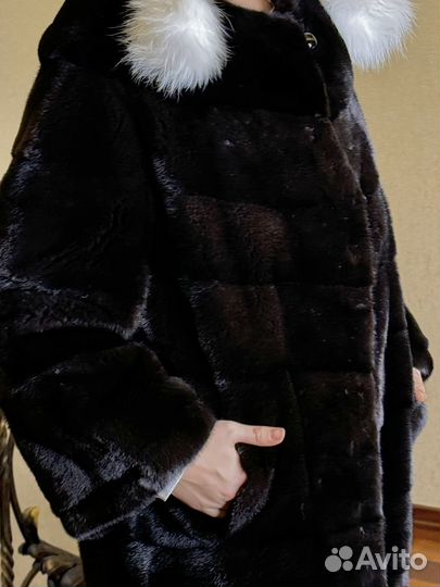 Норковая шуба black lama 46